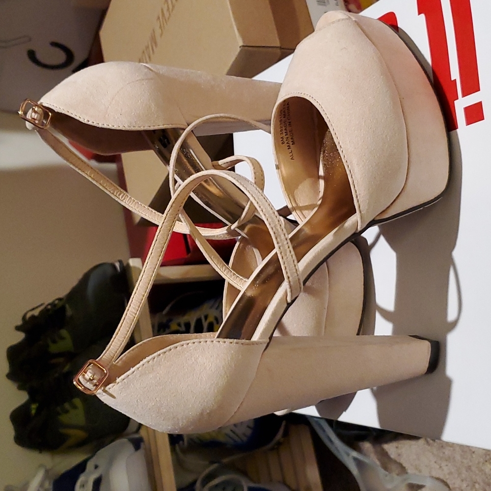 Platform Sandals (Pink)